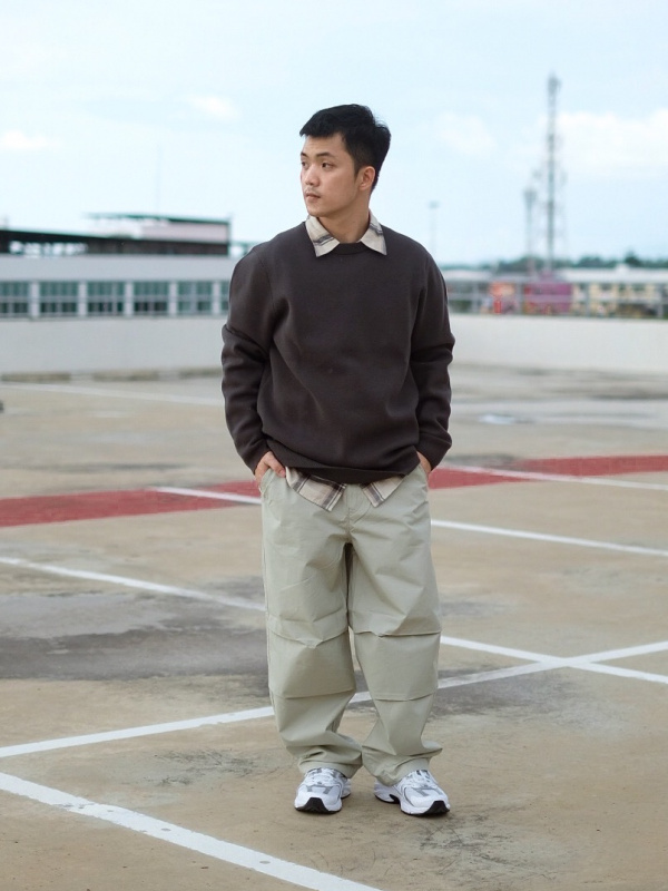 UNIQLO Wide-Fit Parachute Cargo Pants