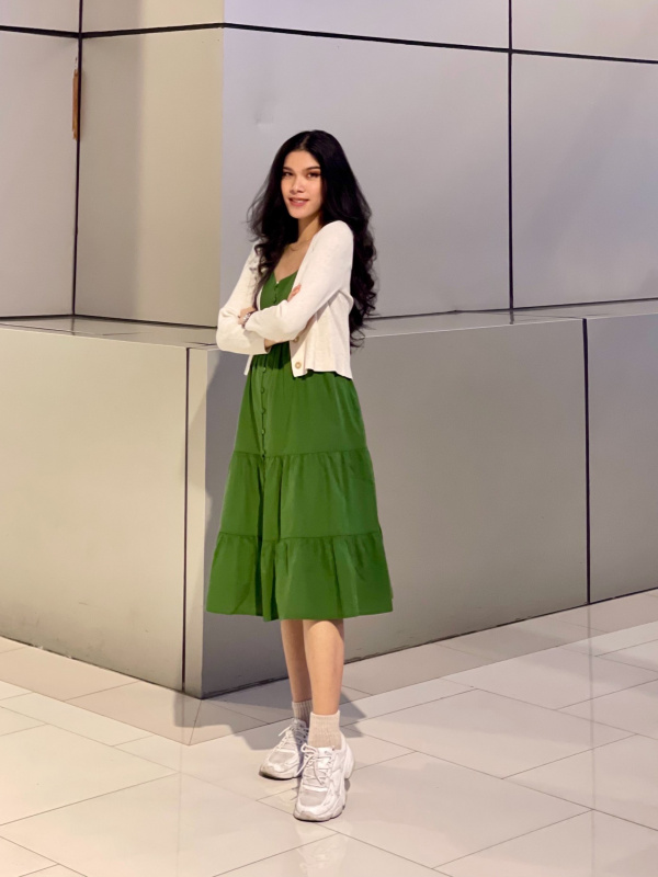 Uniqlo tiered outlet dress