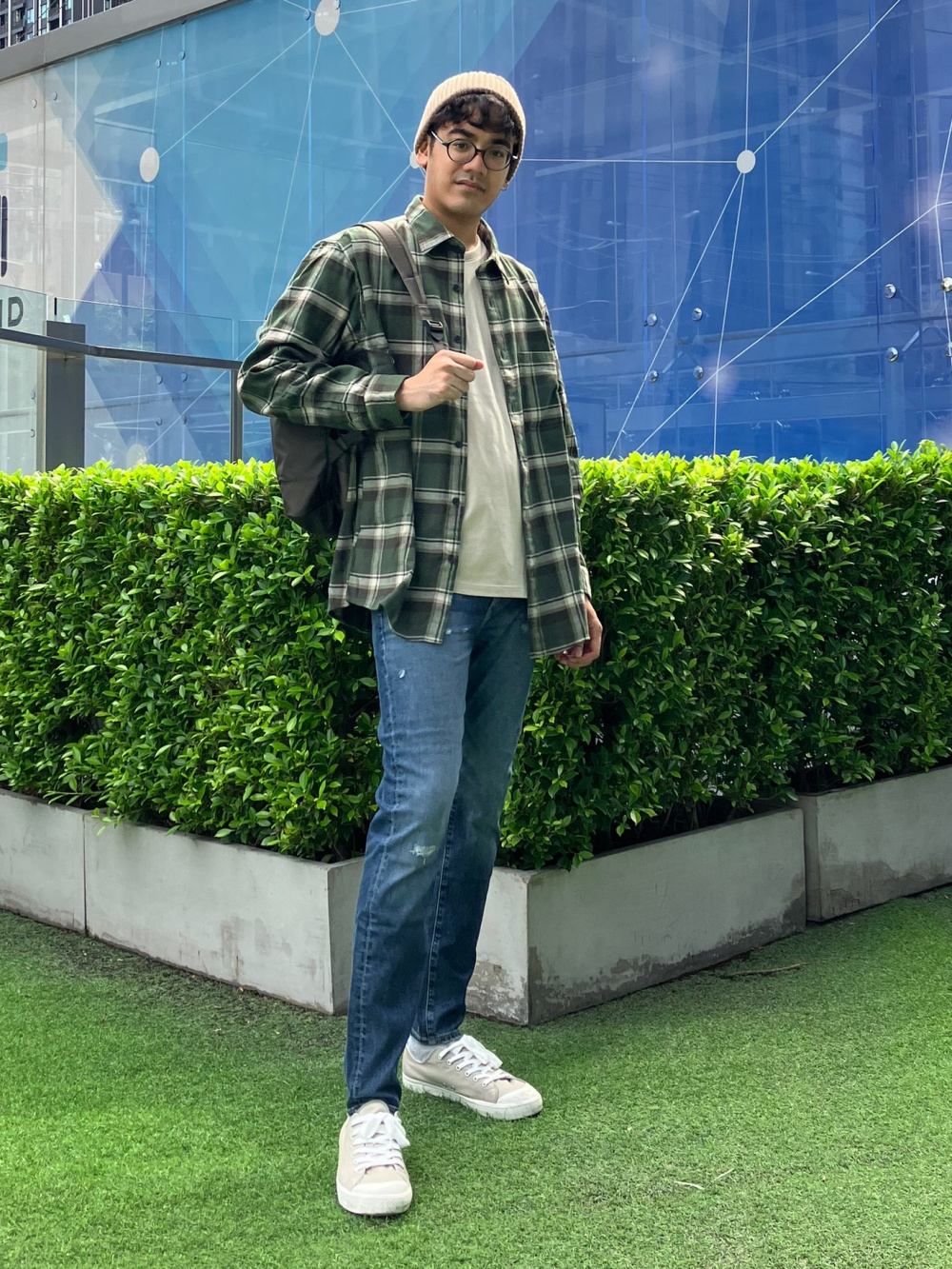 Check styling ideas for「Flannel Checked Long Sleeve Shirt、Washed Jersey  Jogger Pants」