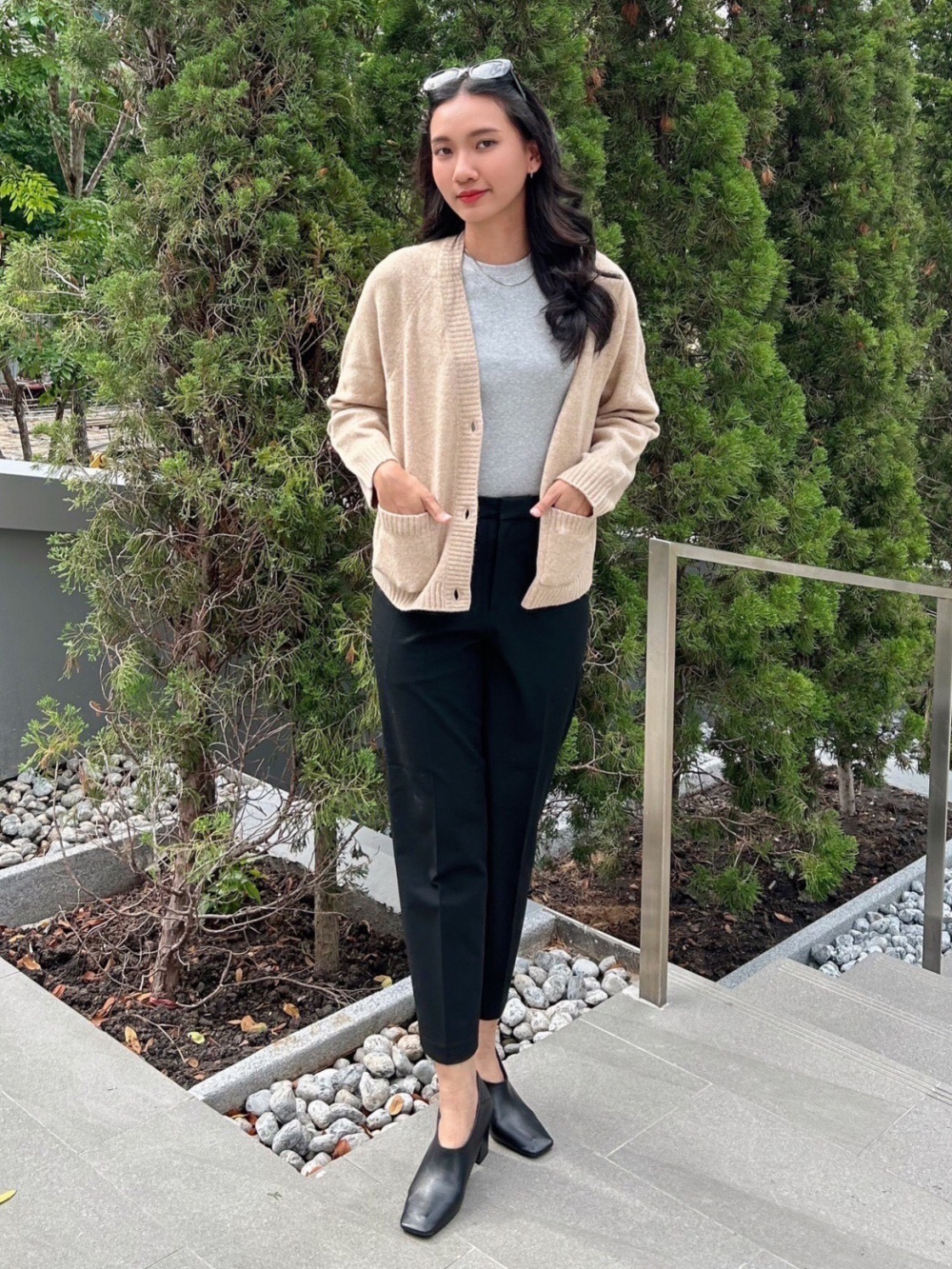 Short cardigan clearance outfit