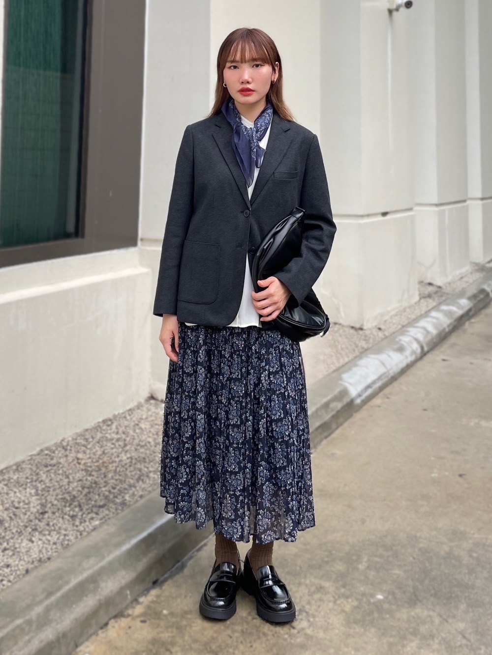 Check styling ideas for「UNIQLO : C Volume Long Sleeve Blouse