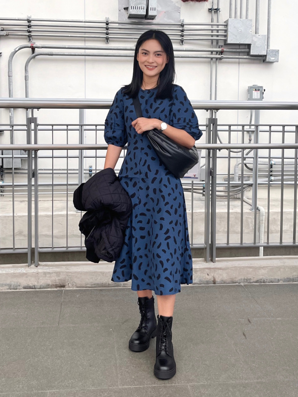 Uniqlo blue outlet dress