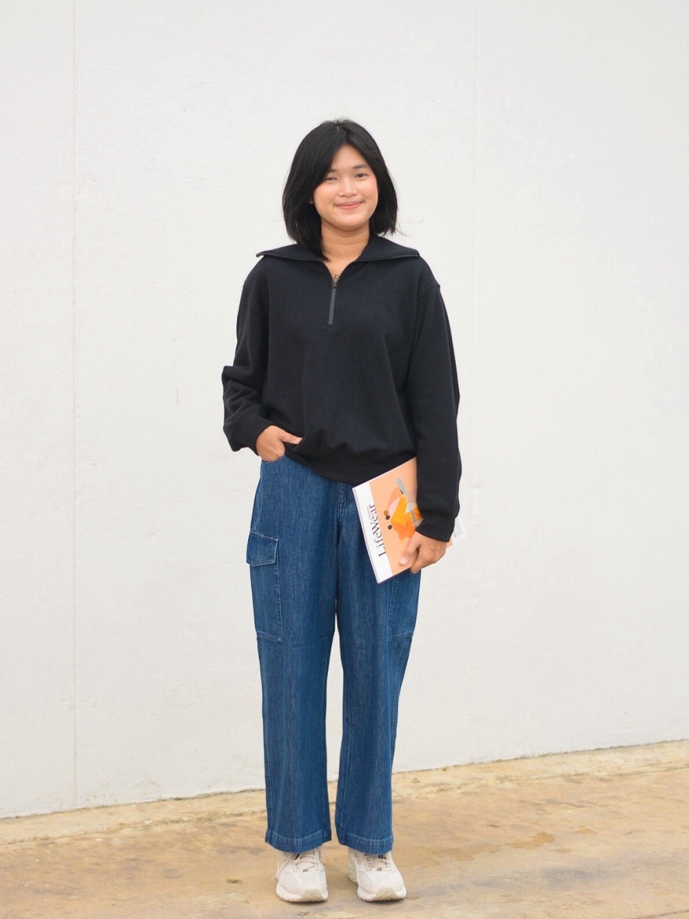 Check styling ideas for「Denim Wide Straight Cargo Pants」