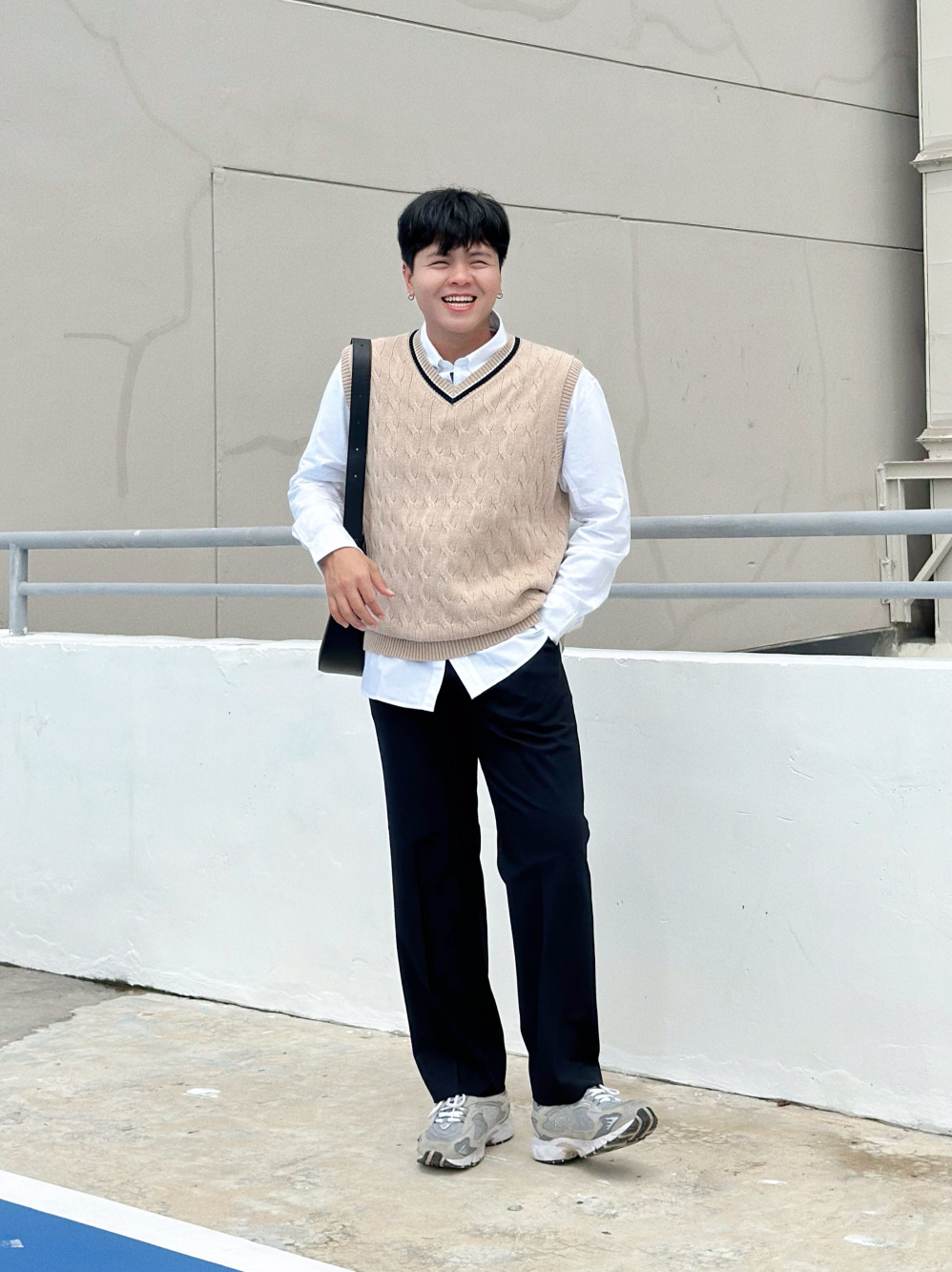 Check styling ideas for「Cable V-Neck Knitted Vest、Washed Jersey Ankle  Pants」