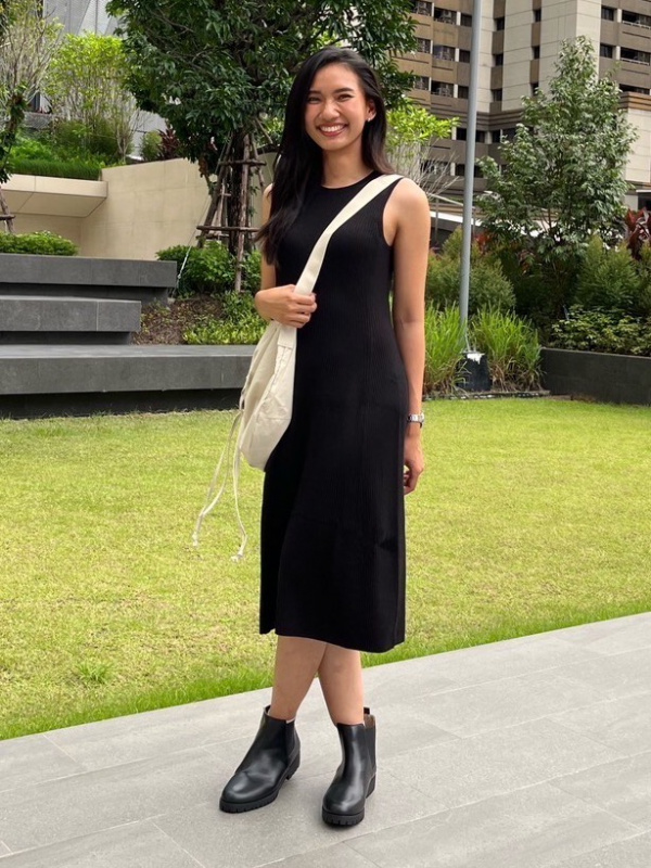 Uniqlo black clearance dress