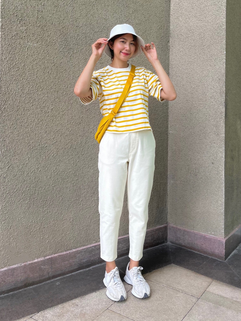 Refer To Yellow T-shirt Outfit Ideas