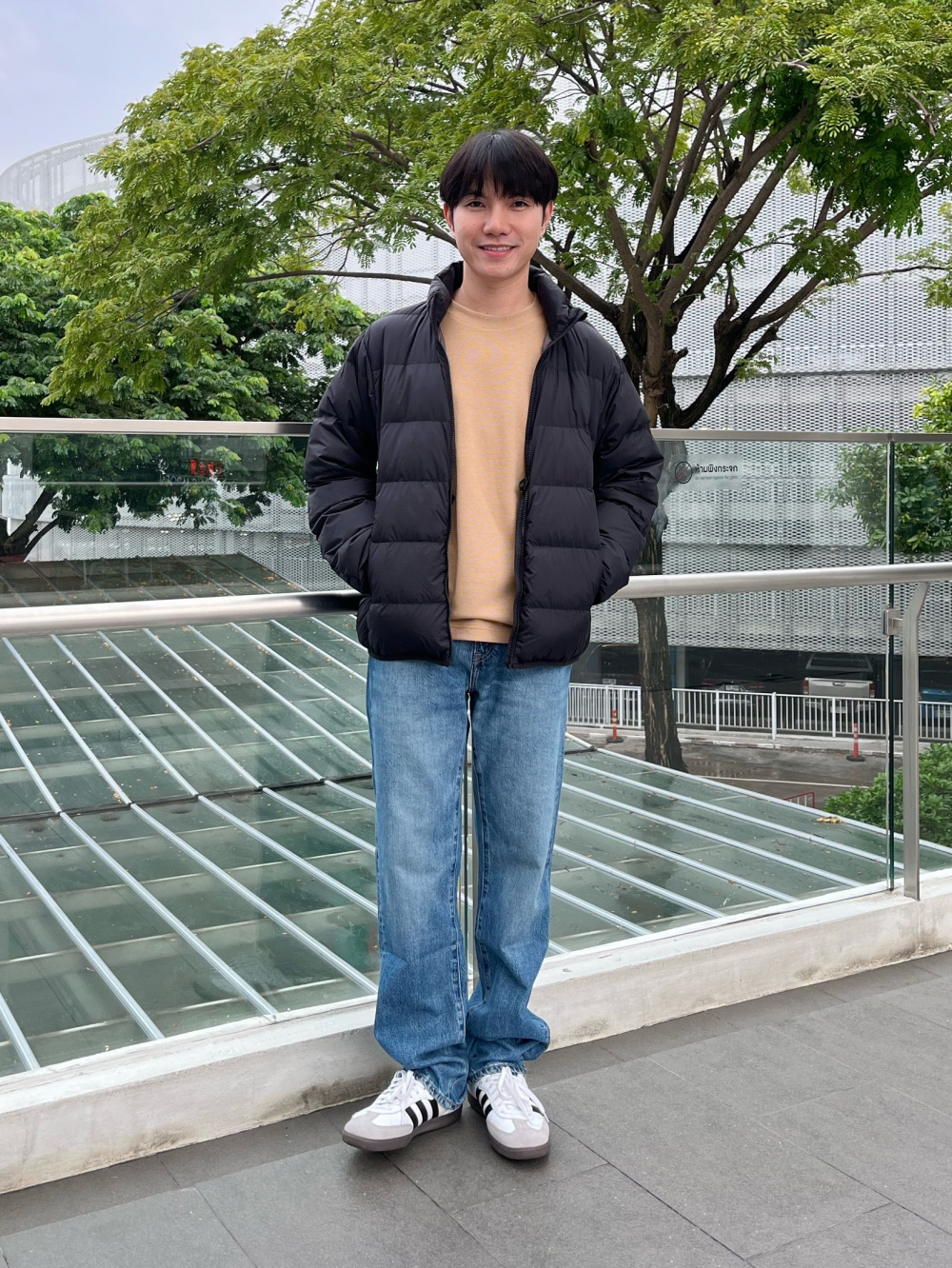 Uniqlo hot sale sweat jeans