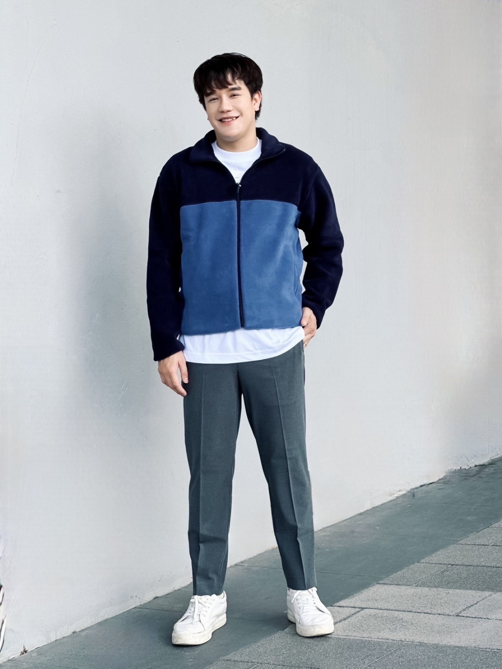 Check styling ideas for「AIRism COTTON OVERSIZED CREW NECK HALF