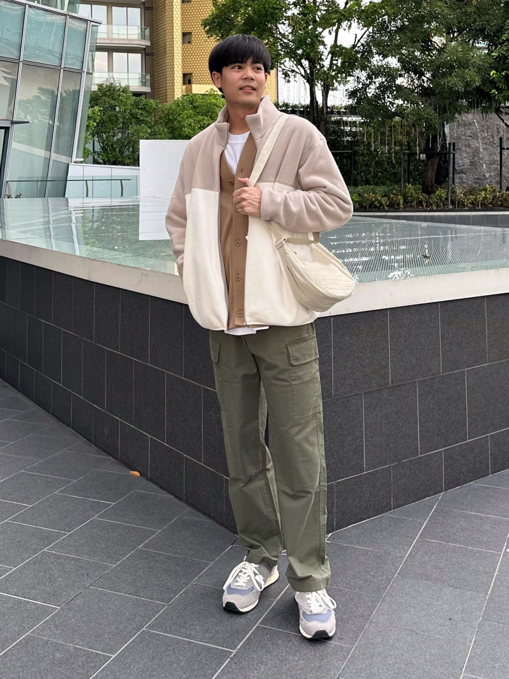 Check styling ideas for「Cargo Jogger Pants」