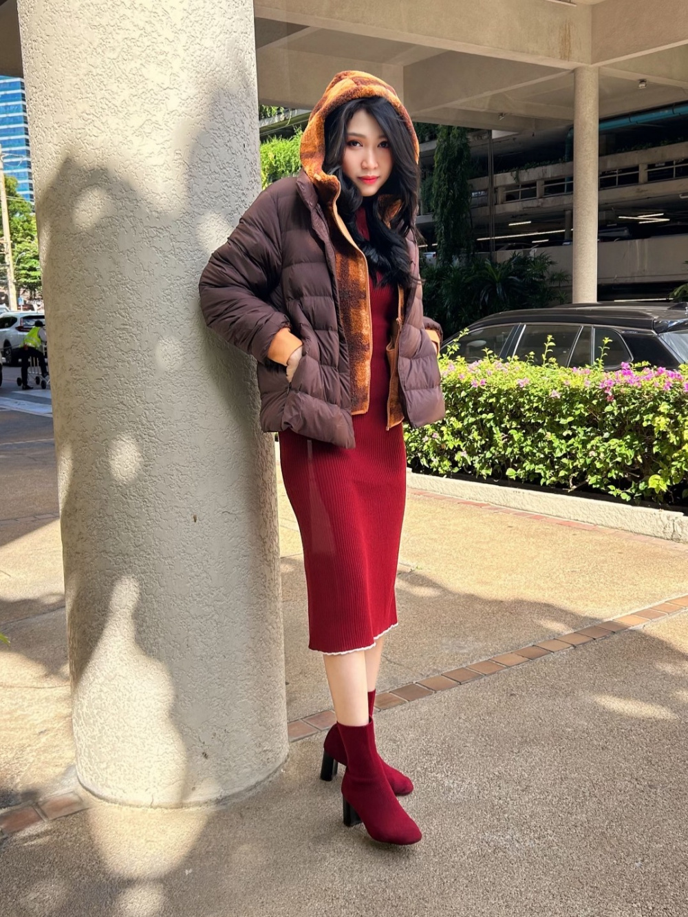 Check styling ideas for「Ultra Light Down Jacket、WOMEN Uniqlo U Belted  Pleated Wide Pants」