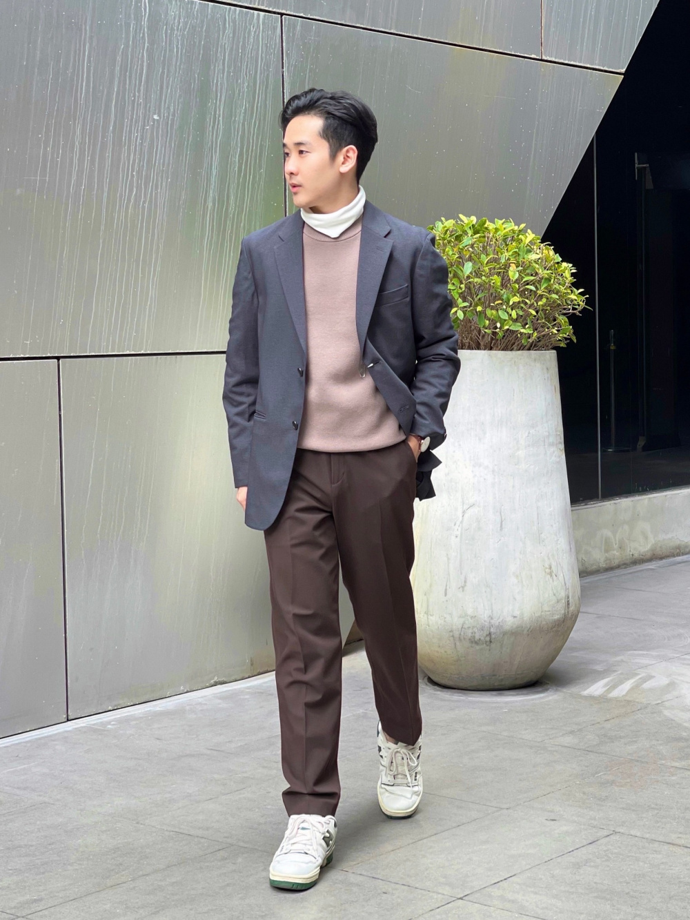 Check styling ideas for「Miracle Air (AirSense) Jacket Wool Like、Middle  Gauge Crew Neck Knitted Vest」