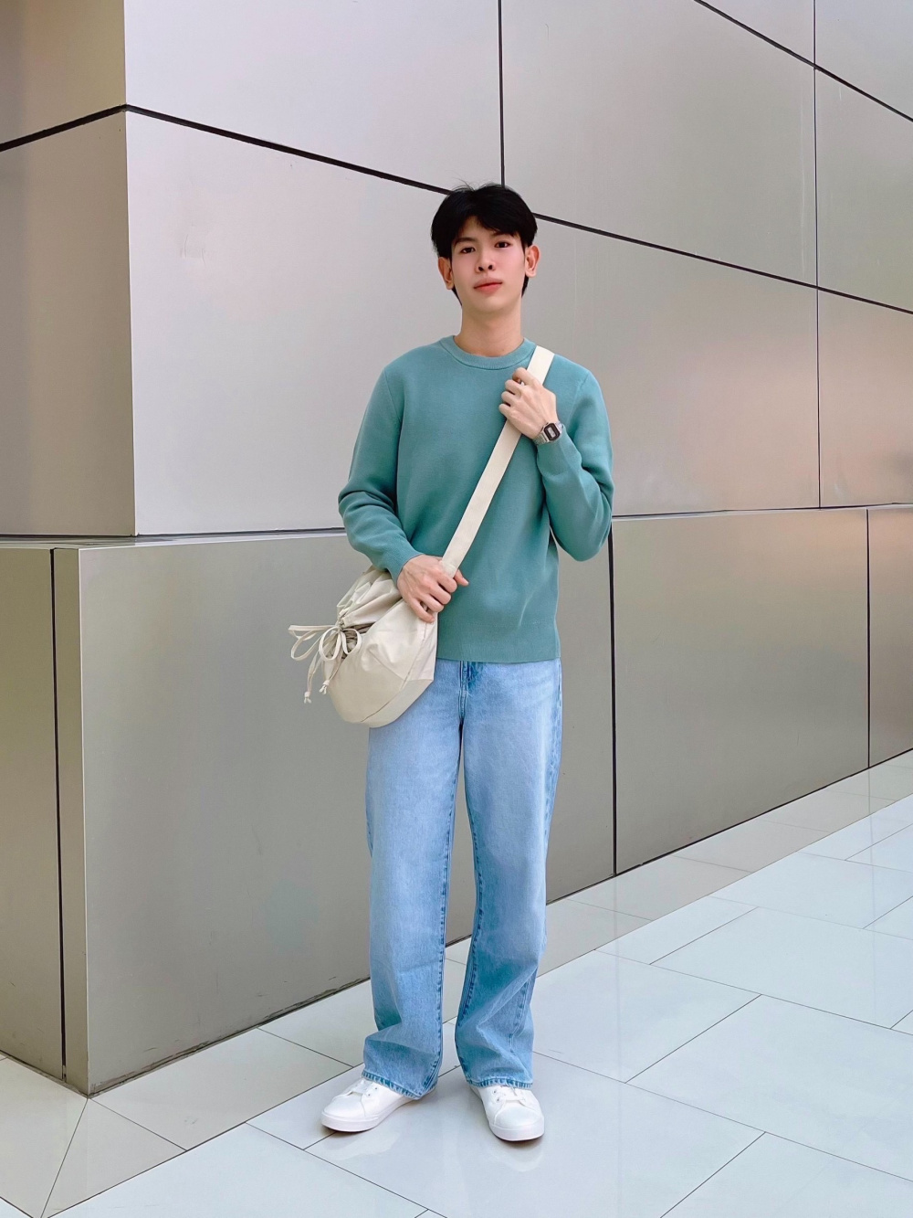 Check styling ideas for「Extra Fine Merino V-Neck Long-Sleeve