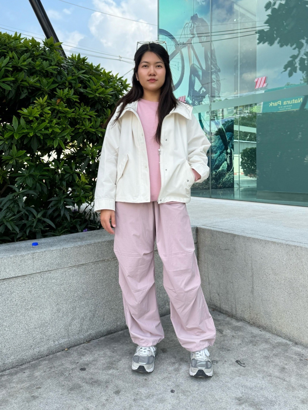 Pink Parachute Pants  Parachute pants outfit, Pink outfit