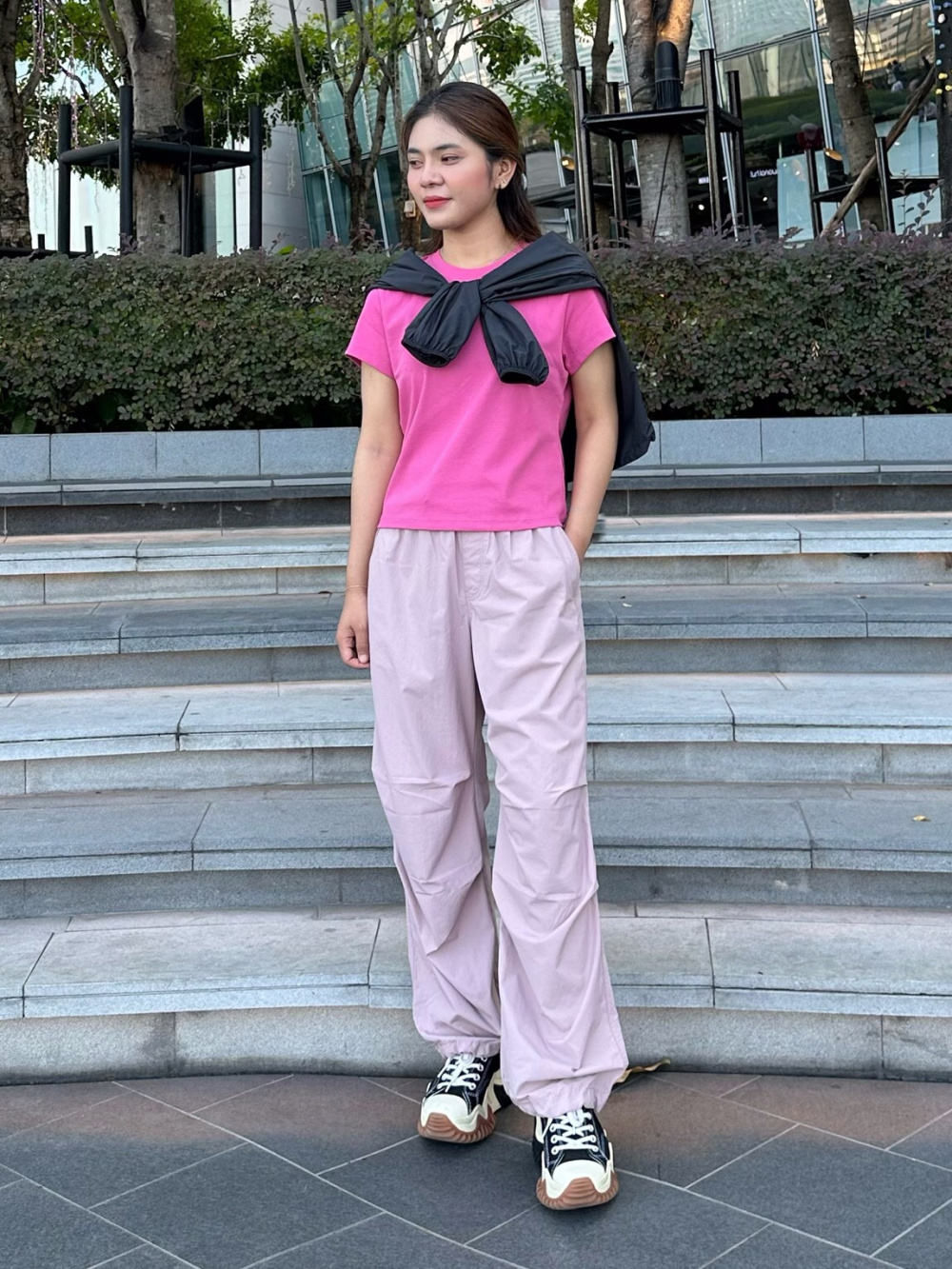 Check styling ideas for「Parachute Pants」