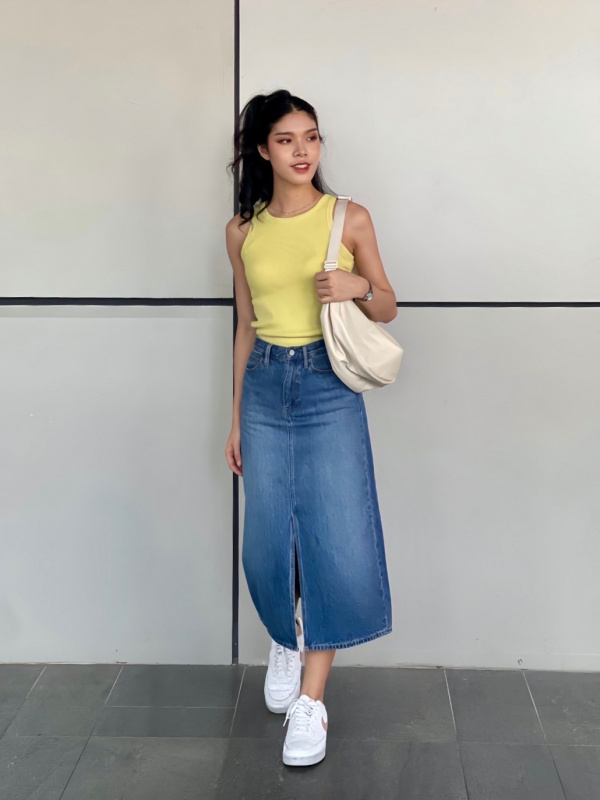 CHECK STYLING IDEAS FOR DENIM LONG SKIRT FAUX LEATHER ROUND SHOULDER BAG UNIQLO SG