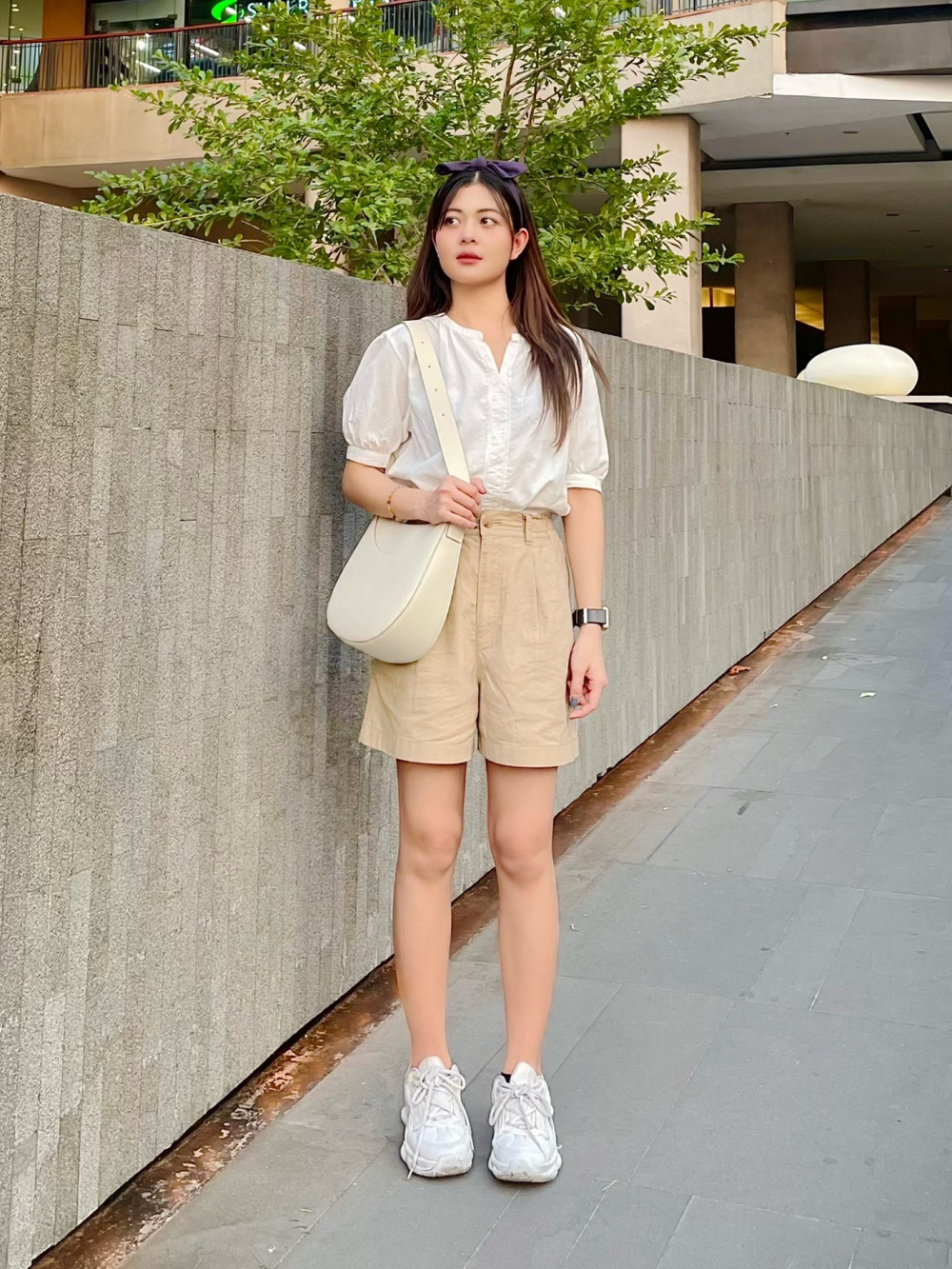 Check styling ideas for「Linen Blend Volume Short Sleeve Blouse、Linen Cotton  Shorts」