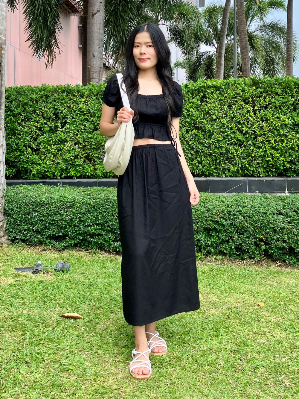 Long skirt with gathers best sale