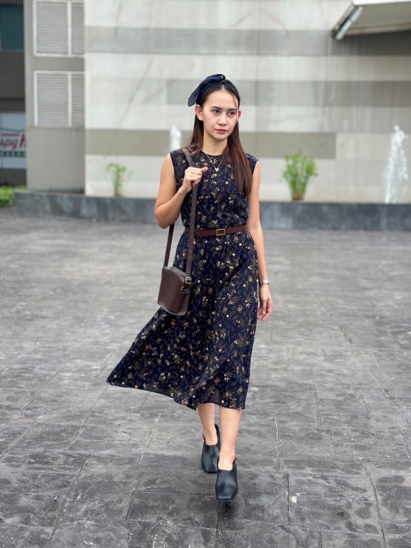 uniqlo printed flare dress An outfit using Sleeveless Flare Dress (Printed) and Reversible Belt｜UNIQLO  SG