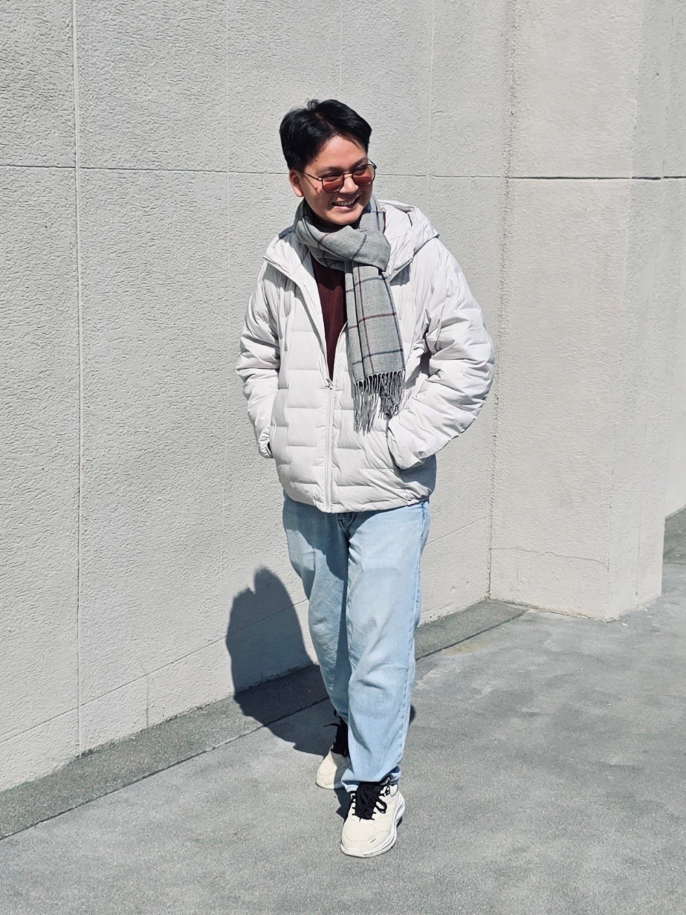 Flannel and sweatshirt outfit sales