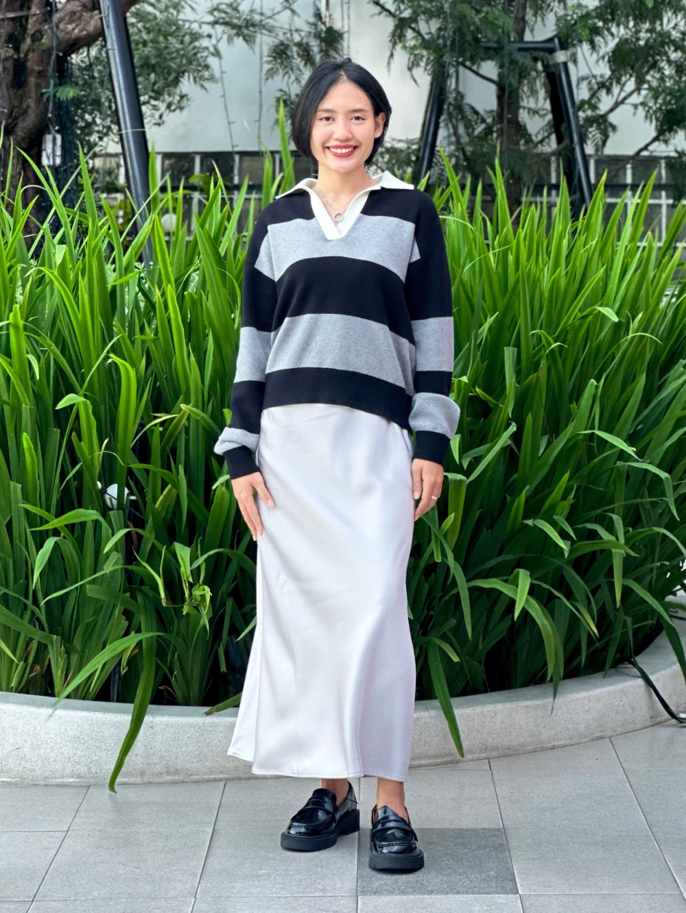 Check styling ideas forFlare Sleeve DressSmooth Cotton Relaxed Polo  Sweater | Striped| UNIQLO VN