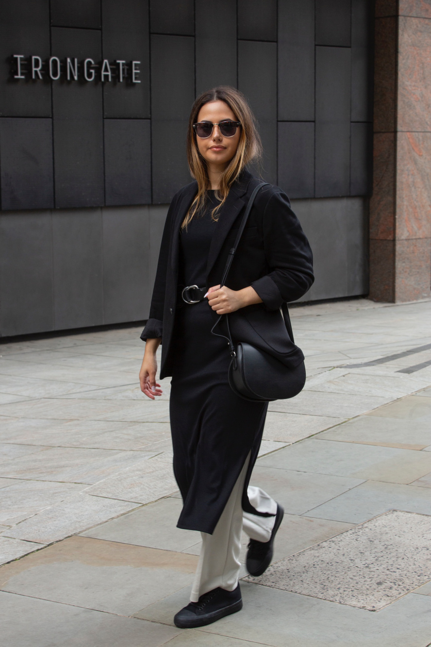 Black Dress Pants with Black and White Canvas Low Top Sneakers Outfits For  Women (2 ideas & outfits)