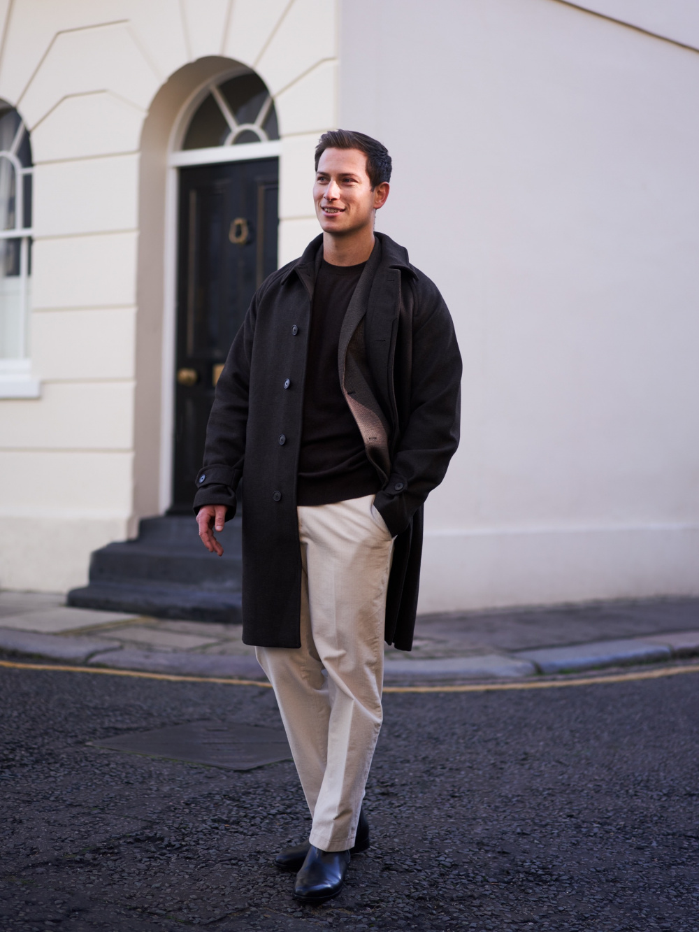 Check styling ideas for「Extra Fine Merino V-Neck Long-Sleeve