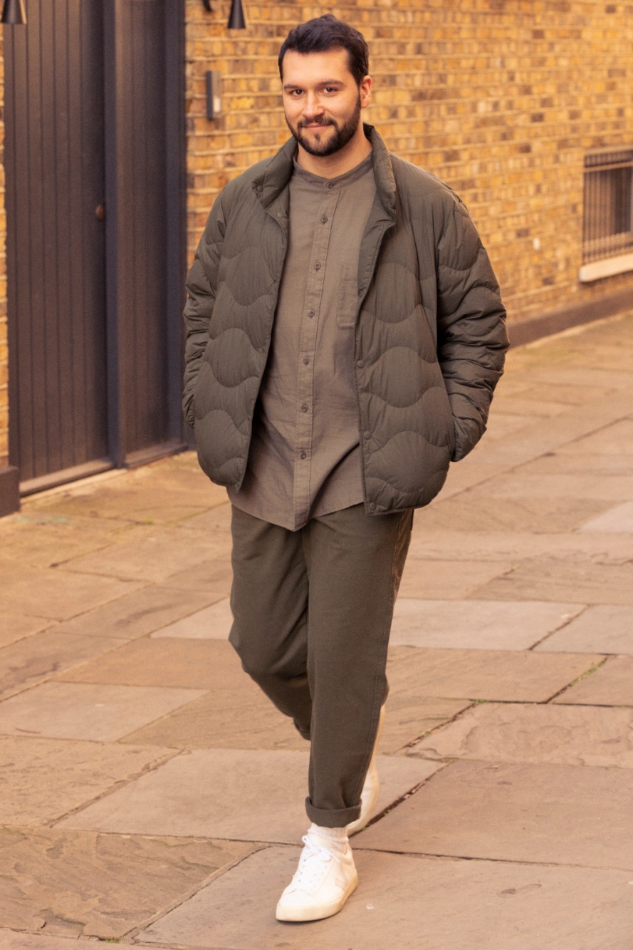 Check styling ideas for「Ultra Light Down Wave-Quilted Jacket、Washed Jersey  Pants」