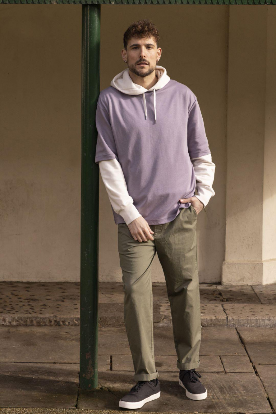 Check styling ideas for「AIRism COTTON OVERSIZED CREW NECK HALF