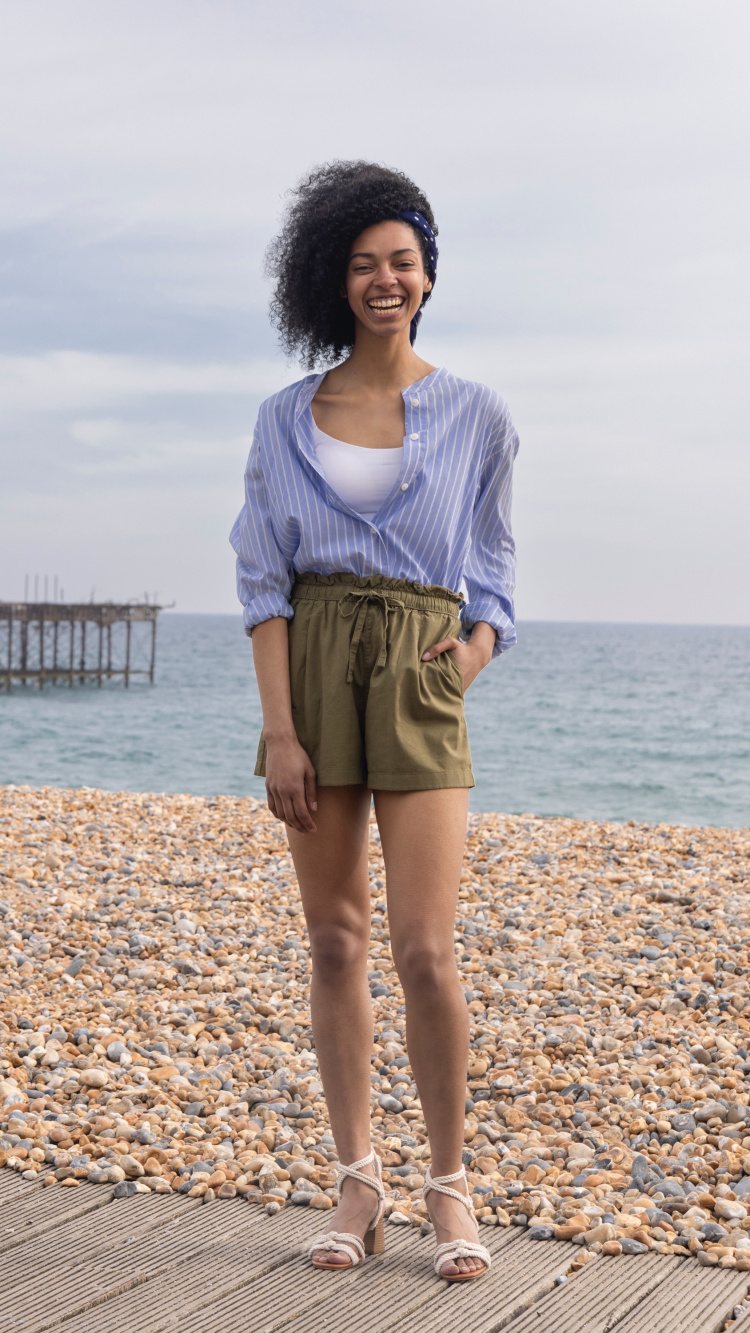 Check styling ideas for「Cotton-Linen Relaxed Shorts」