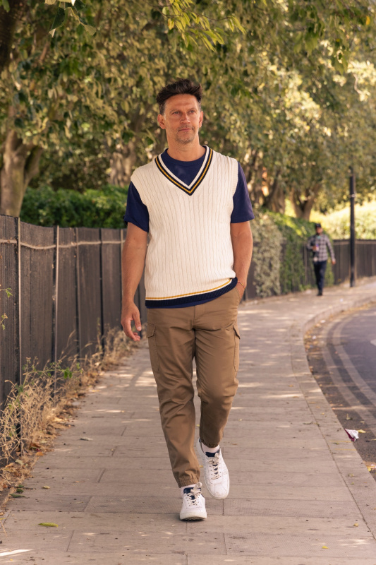 Cable Knit V-neck Sweater Vest