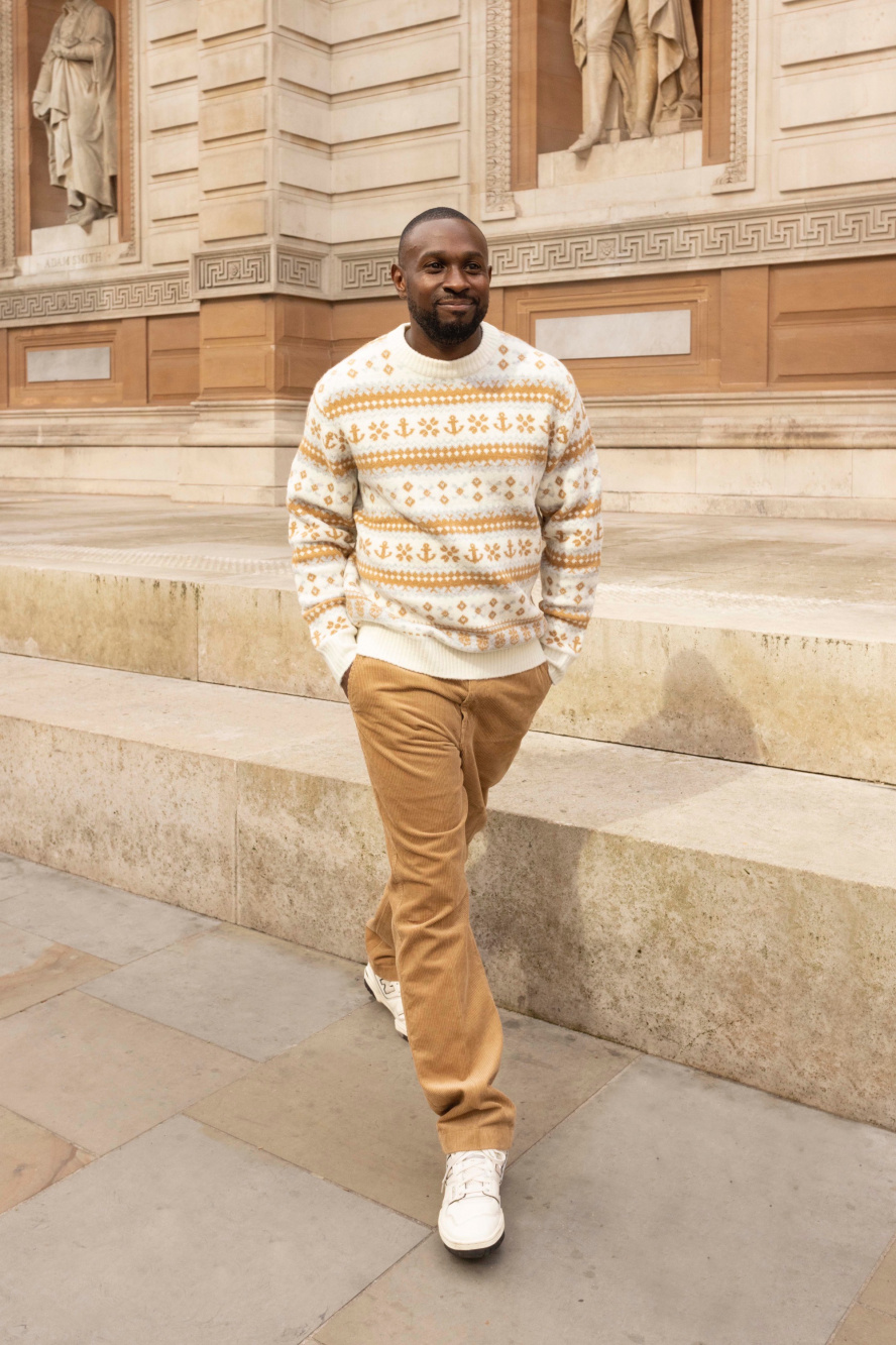 Check styling ideas for「Souffle Yarn Fair Isle Sweater (JW Anderson)、Corduroy  Pants (JW Anderson)」