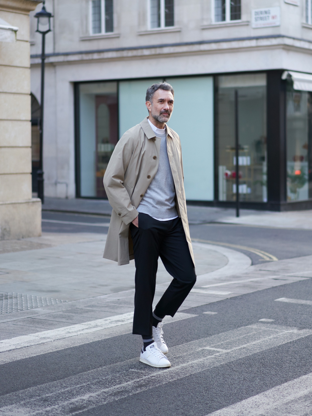 Check styling ideas for「Extra Fine Merino V-Neck Long-Sleeve