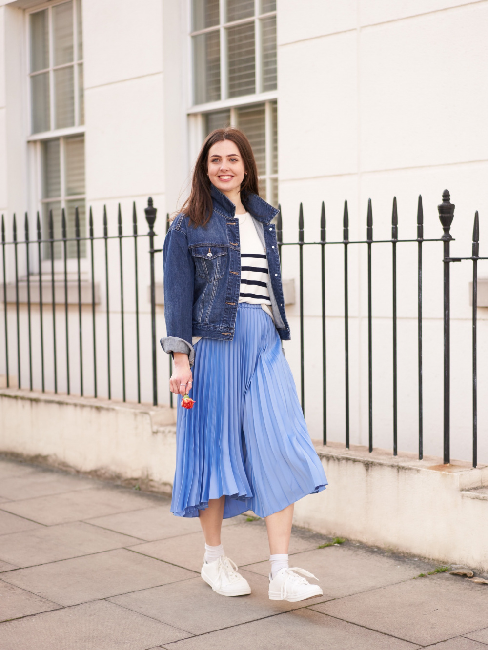 Uniqlo blue pleated on sale skirt