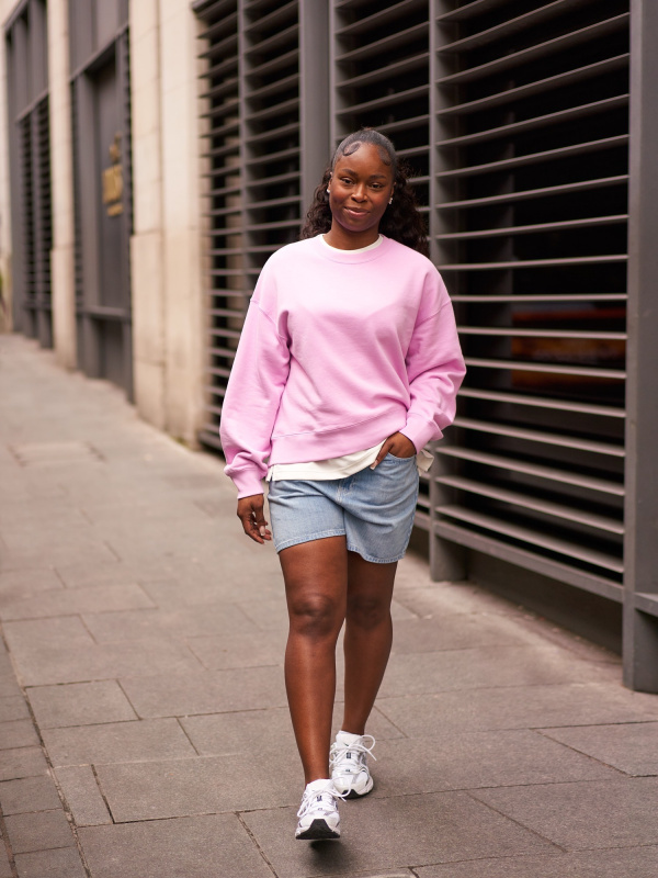 Uniqlo hotsell pink sweatshirt