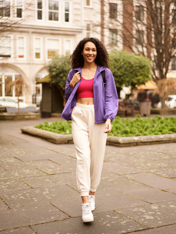 Uniqlo Canada on X: Time to clear some space in your shopping bags for  some fresh new arrivals 👀🛍️ 🏷️ Seamless Half Bra Camisole (464430) 🏷️  Soft Ribbed Crew Neck T-shirt (465751)