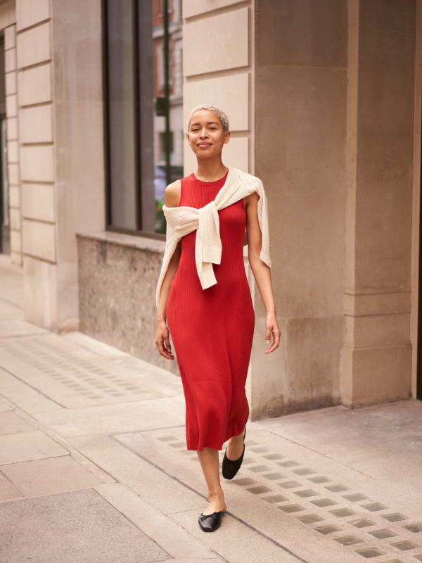 Uniqlo store red dress