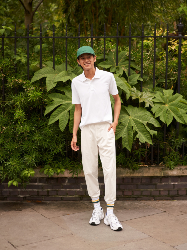 Uniqlo shop polo white