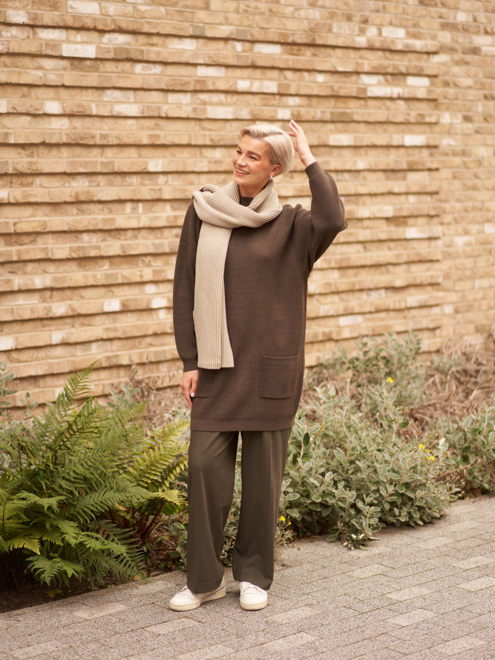 Check styling ideas for「SOUFFLE YARN LONG SLEEVE HIGH NECK SWEATER、PLEATED  WIDE PANTS」