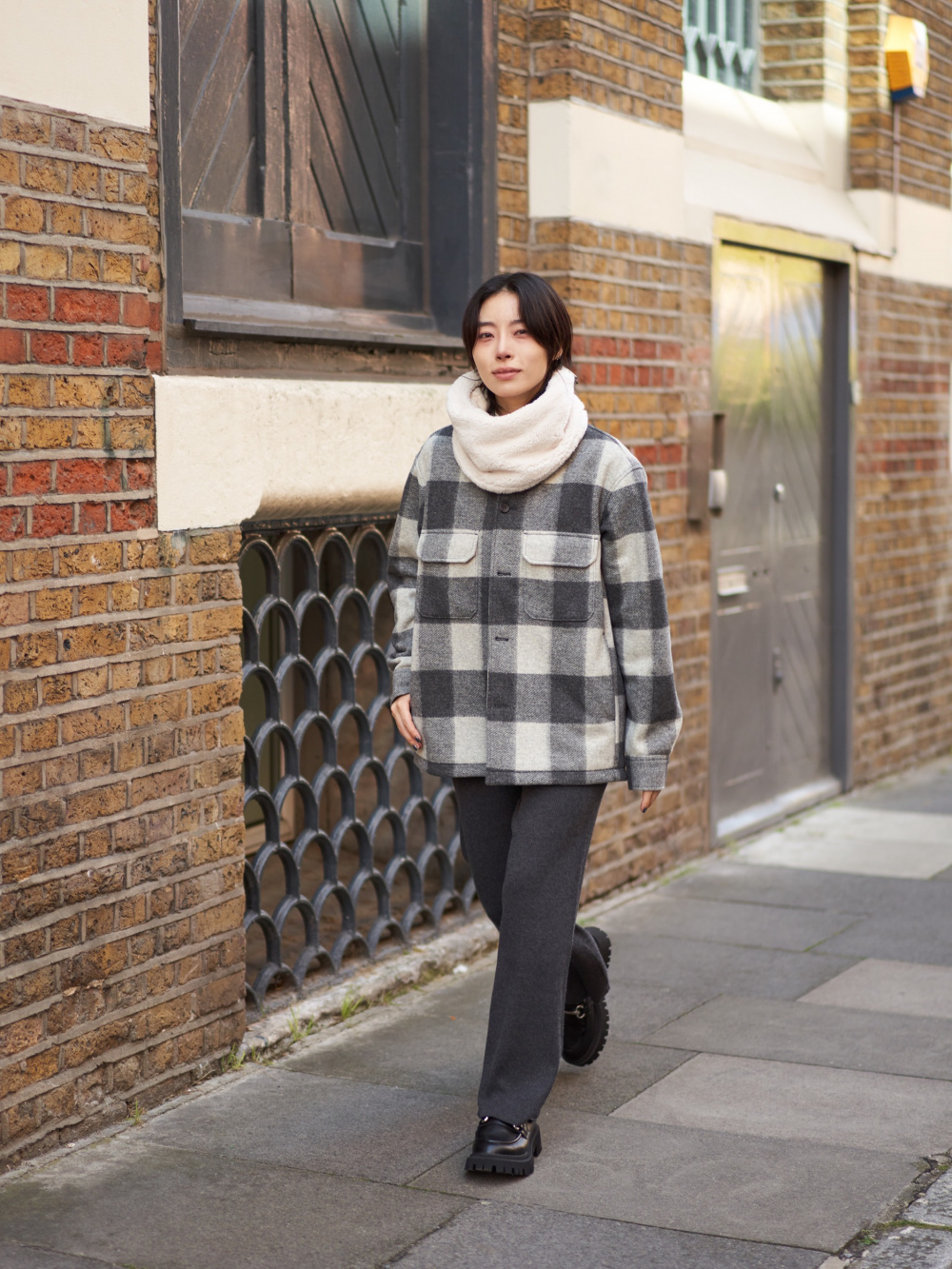 Check styling ideas for「Over Shirt Jacket、3D Knit Ribbed Square