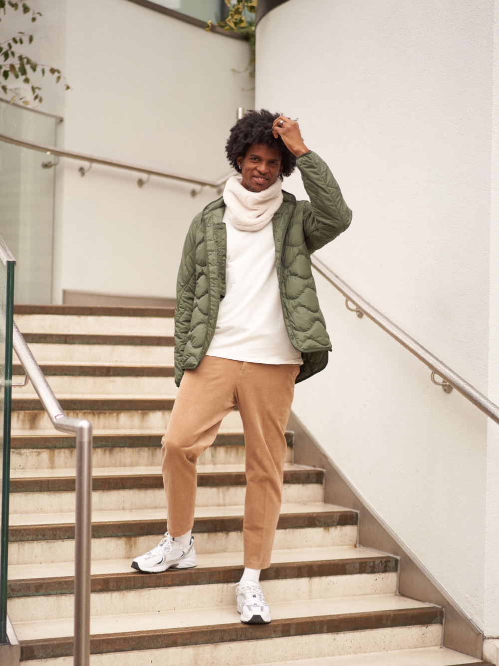 Khaki sneakers outlet outfit