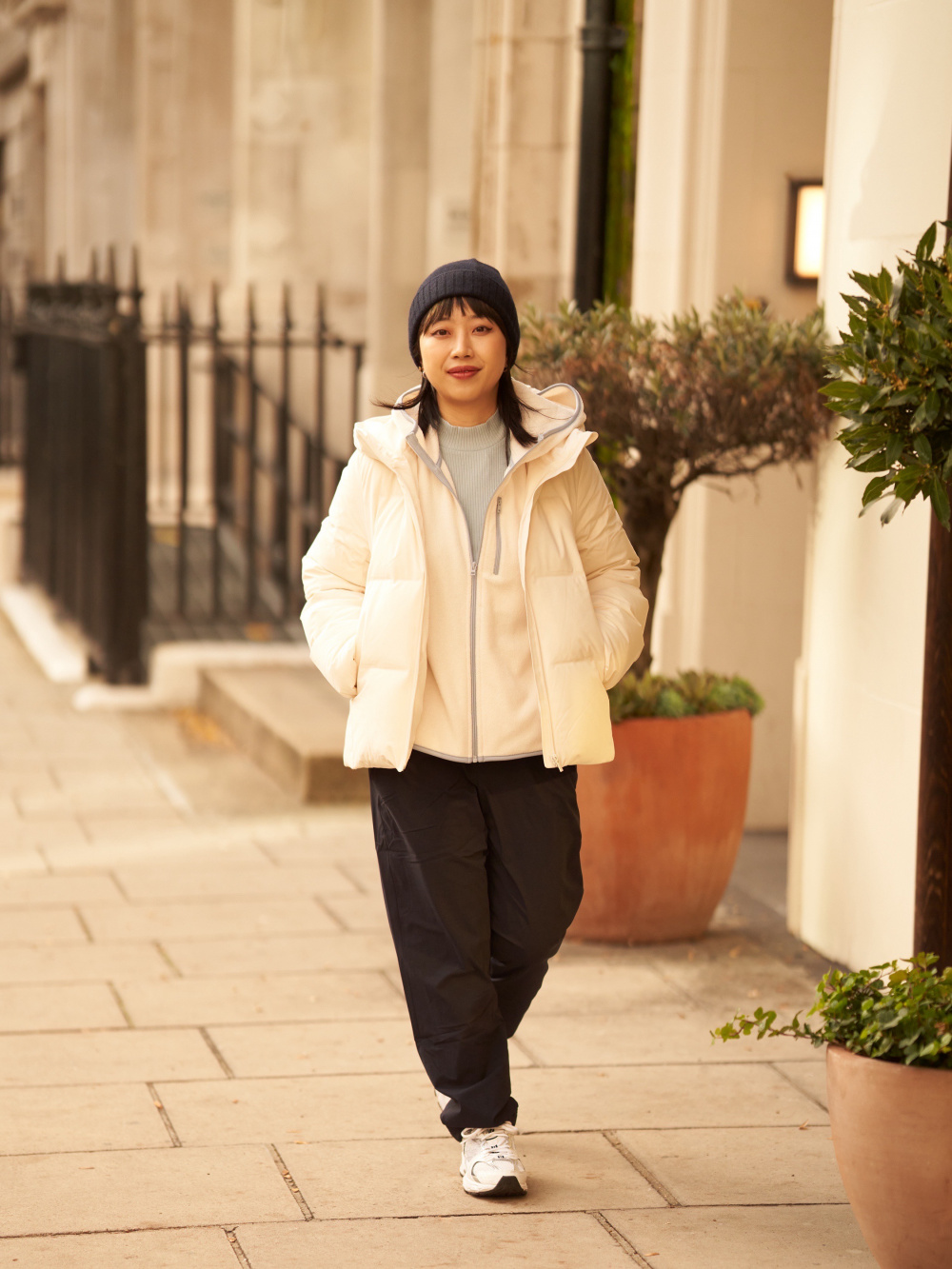 Check styling ideas for「Seamless Down Parka、HEATTECH Pile-Lined Sweatpants」