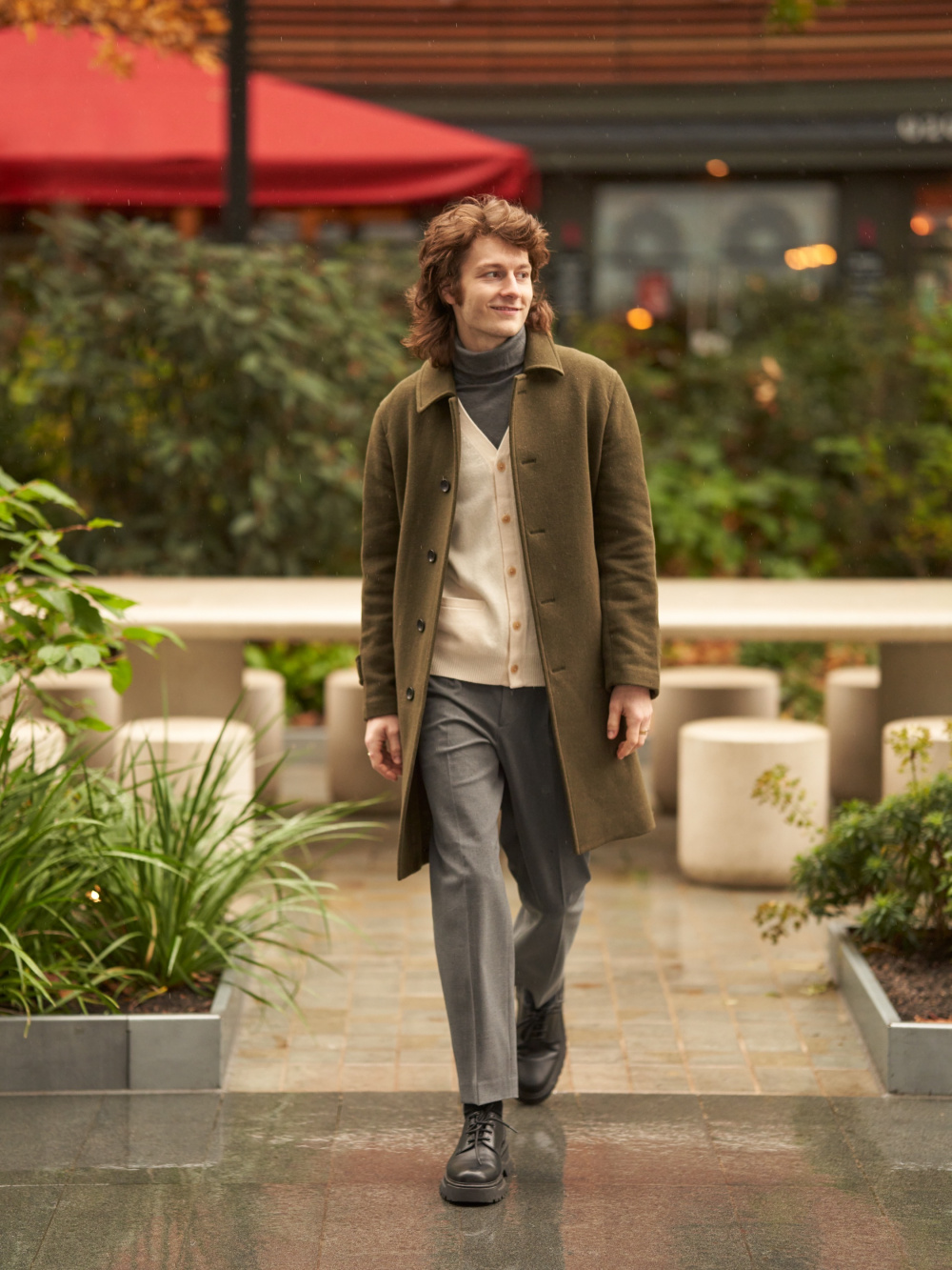 Check styling ideas for「Balmacaan Coat、Relaxed Fit Jeans