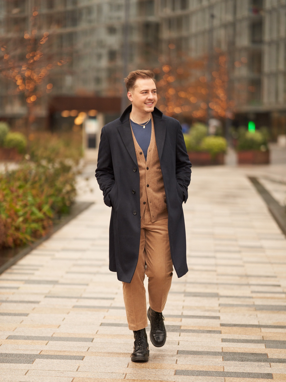 Check styling ideas for「Wool Cashmere Chesterfield Coat、Smart Ankle Pants  (2-Way Stretch, Corduroy)」