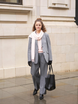 Uniqlo styling book picture. Style ID: <8375323>