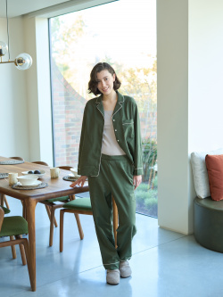 HEATTECH Scoop Neck T-Shirt | Long Sleeve