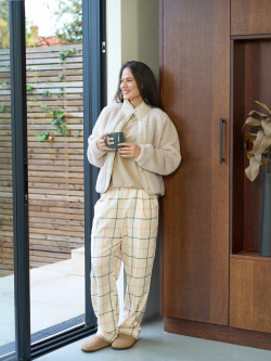 Uniqlo styling book picture. Style ID: <8408679>