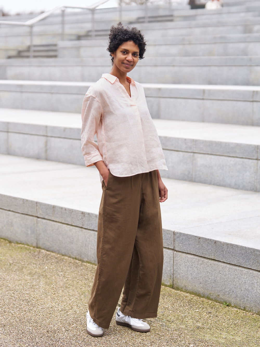 Check styling ideas for「Linen Blend Easy Trousers、100% Premium