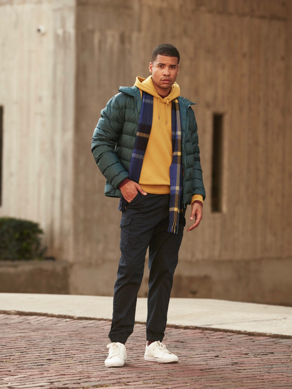 Navy Dress Pants with Navy Puffer Jacket Outfits For Men (2 ideas &  outfits)