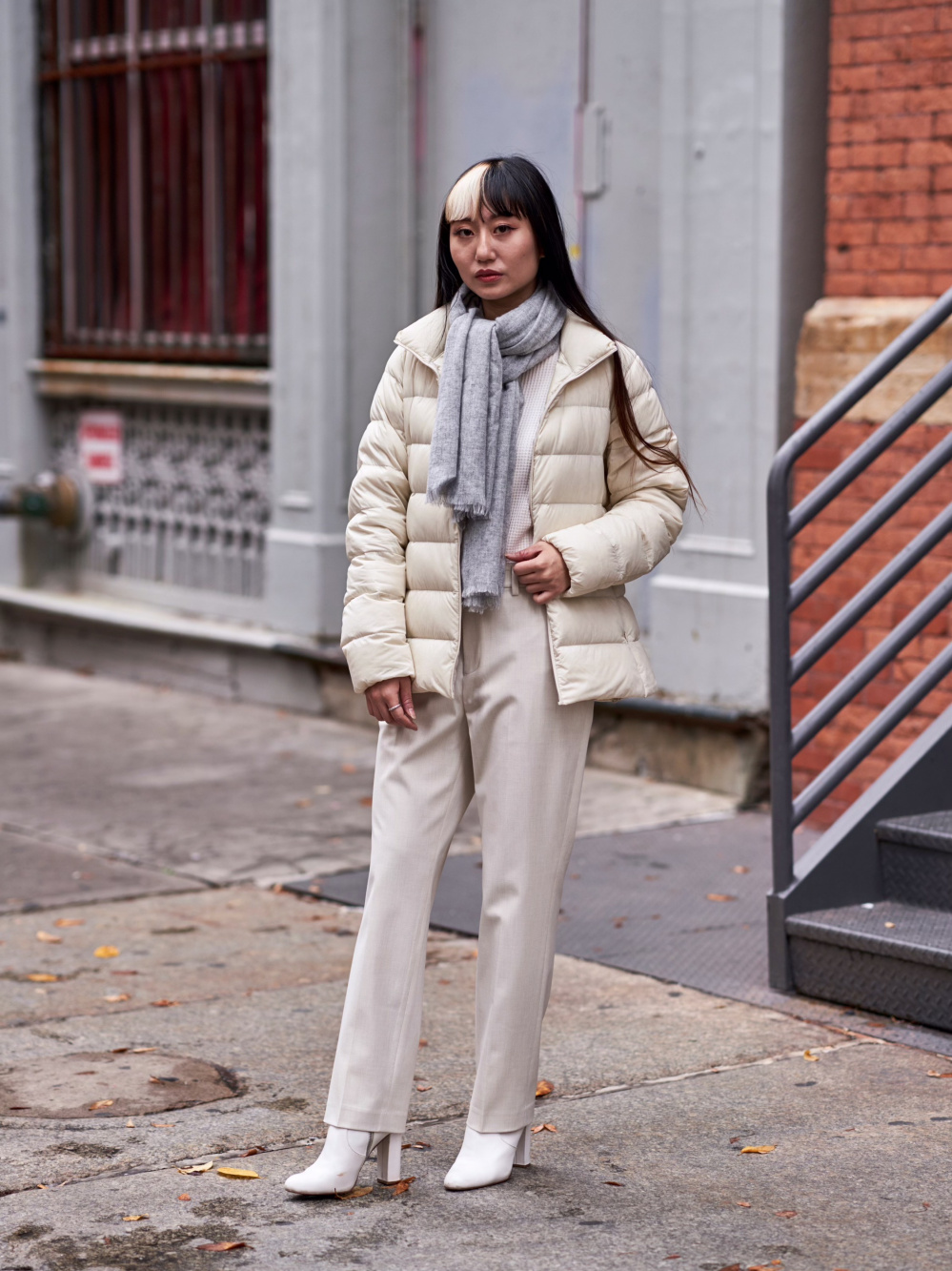 Uniqlo cheap white puffer