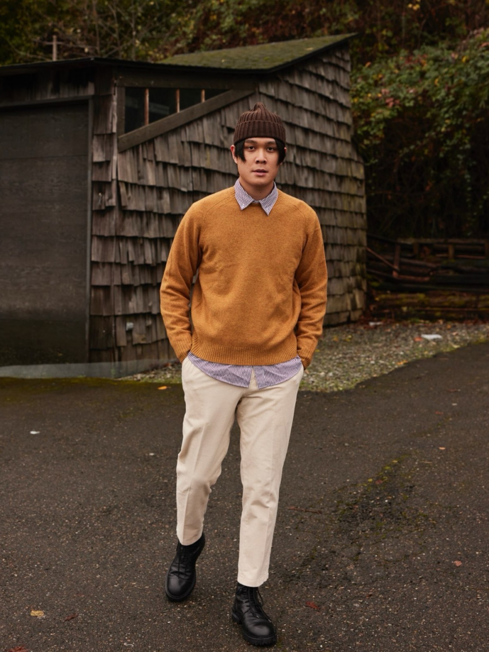 Uniqlo lambswool crew neck on sale sweater